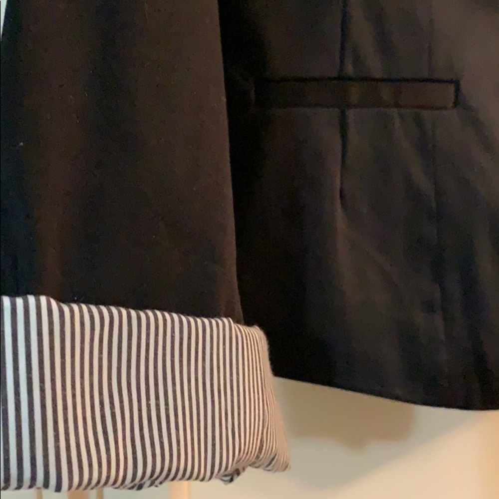 H&M black one button blazer - Picture 3 of 8